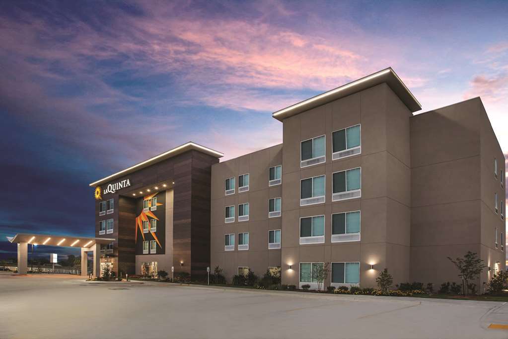 La Quinta By Wyndham Jamestown Exterior foto
